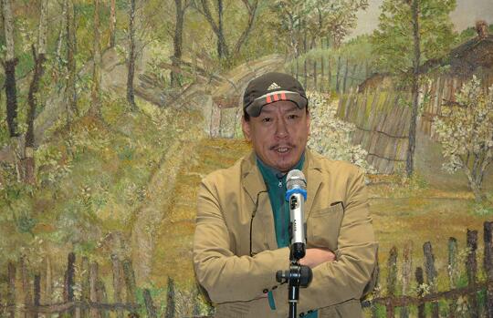 ¶�㻨��������ͻ�չ�ڱ�����������������ʢ��Ļ