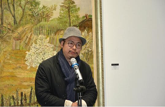 ¶�㻨��������ͻ�չ�ڱ�����������������ʢ��Ļ