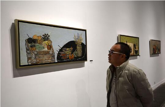 ¶�㻨��������ͻ�չ�ڱ�����������������ʢ��Ļ